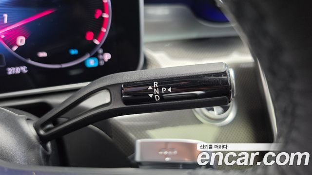 Mercedes-Benz C-Class 2024 — photo 12