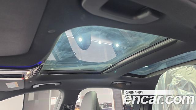 Mercedes-Benz C-Class 2024 — photo 26