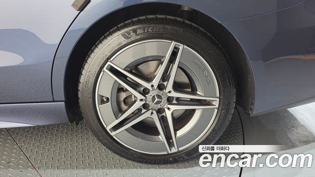 Mercedes-Benz C-Class 2024 — photo 7
