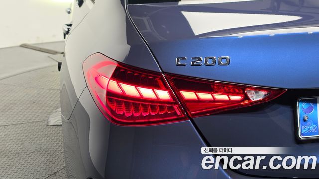 Mercedes-Benz C-Class 2024 — photo 9