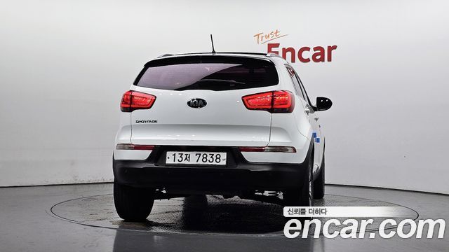 Kia Sportage 2016 — photo 4