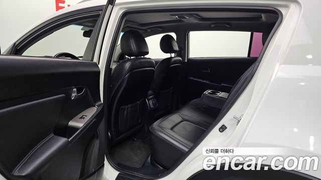 Kia Sportage 2016 — photo 11