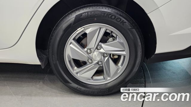Hyundai AVANTE 2024 — photo 5