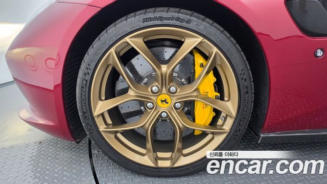 Ferrari GTC4 Lusso 2019 — photo 5