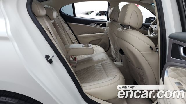 Genesis G70 2021 — photo 17