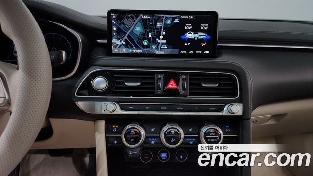 Genesis G70 2021 — photo 18