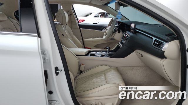 Genesis G70 2021 — photo 16