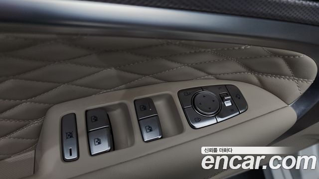 Genesis G70 2021 — photo 28