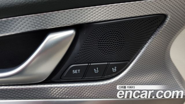 Genesis G70 2021 — photo 29