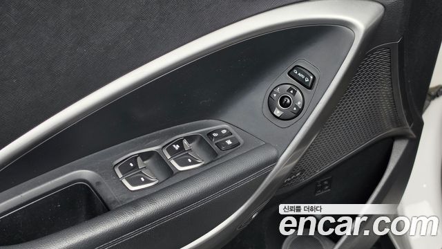Hyundai Santafe 2015 — photo 25