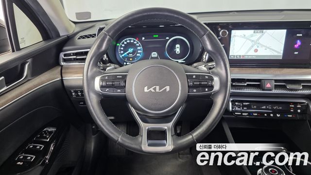 Kia K5 2022 — photo 19