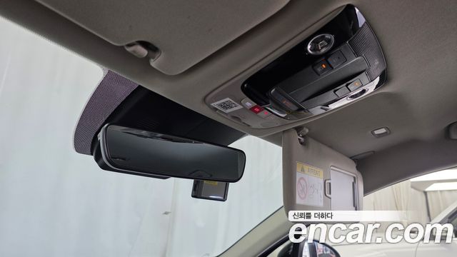 Kia K5 2022 — photo 24