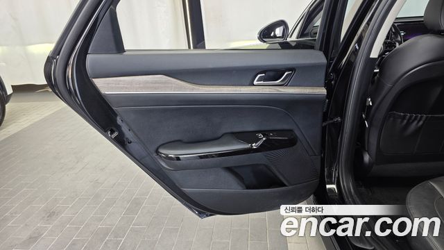 Kia K5 2022 — photo 15