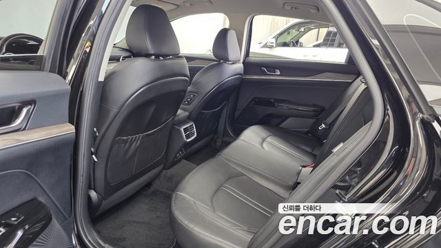 Kia K5 2022 — photo 16