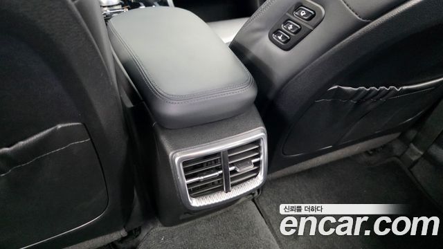 Kia K5 2022 — photo 33