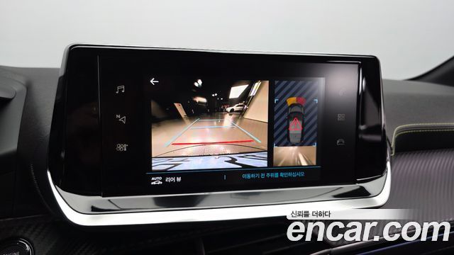 Peugeot 208 2022 — photo 20