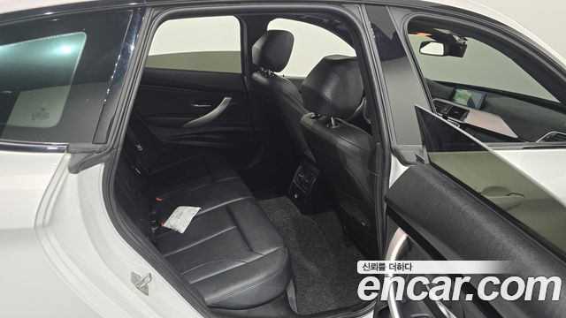 BMW Gran Turismo 2020 — photo 17
