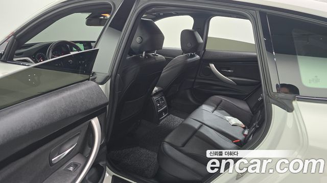 BMW Gran Turismo 2020 — photo 18
