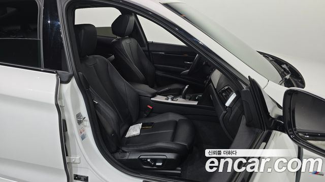 BMW Gran Turismo 2020 — photo 16