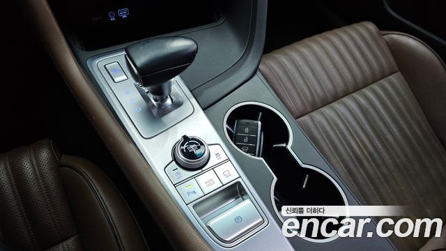 Genesis G70 2019 — photo 12