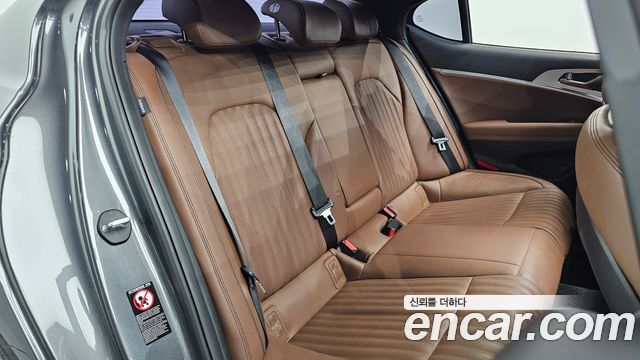 Genesis G70 2019 — photo 17