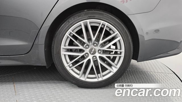 Genesis G70 2019 — photo 7