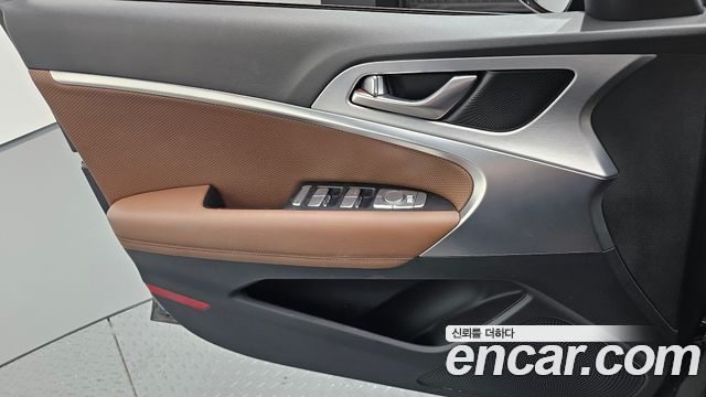 Genesis G70 2019 — photo 14