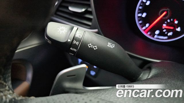 Genesis G70 2019 — photo 30