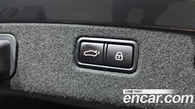Genesis G70 2019 — photo 32