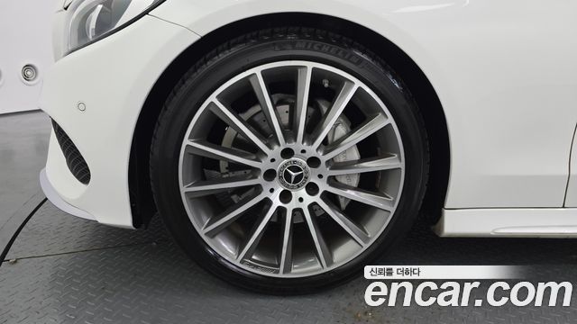 Mercedes-Benz C-Class 2017 — photo 5
