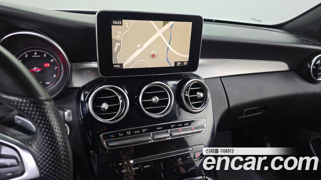 Mercedes-Benz C-Class 2017 — photo 13