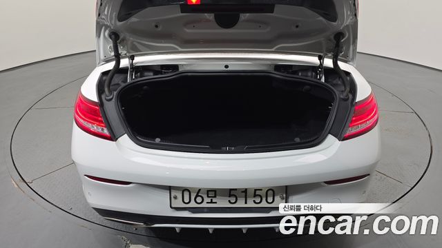 Mercedes-Benz C-Class 2017 — photo 17