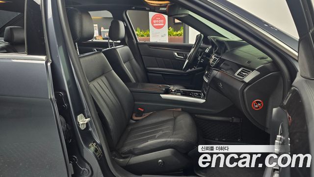Mercedes-Benz E-Class 2016 — photo 10