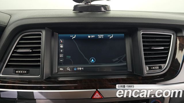 Hyundai Genesis 2016 — photo 12