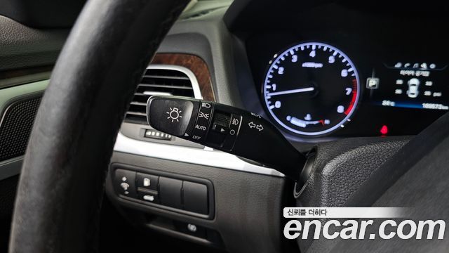 Hyundai Genesis 2016 — photo 18
