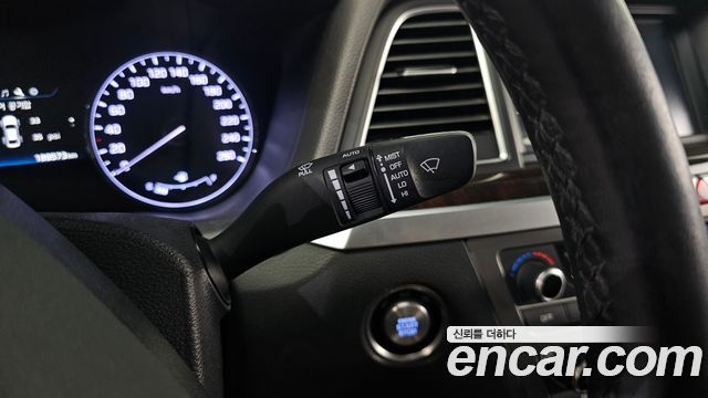 Hyundai Genesis 2016 — photo 19