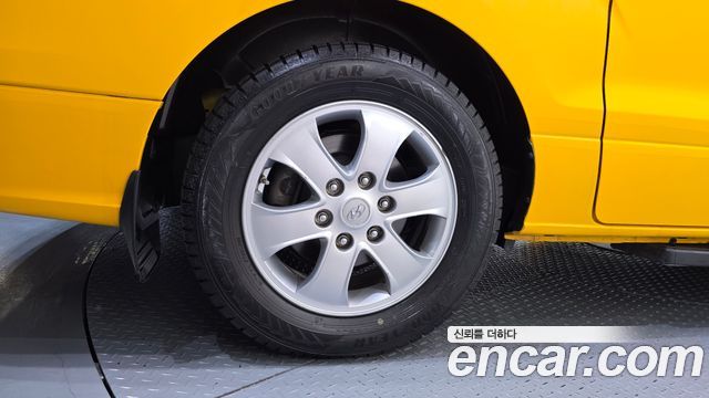 Hyundai Starex 2021 — photo 5