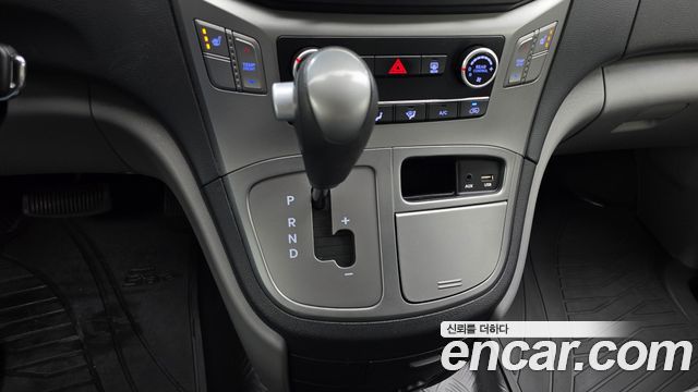 Hyundai Starex 2021 — photo 12