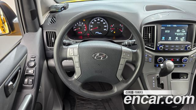 Hyundai Starex 2021 — photo 19
