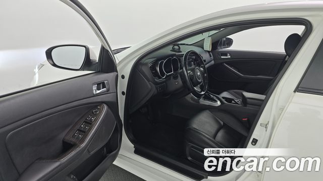 Kia K5 2015 — photo 10