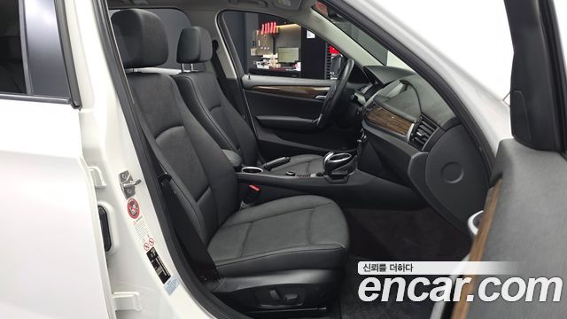 BMW X1 2014 — photo 11