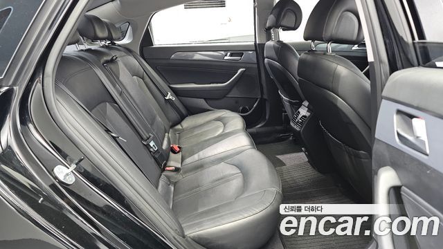 Hyundai Sonata 2016 — photo 17