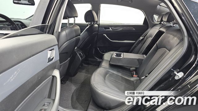 Hyundai Sonata 2016 — photo 18