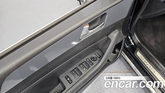 Hyundai Sonata 2016 — photo 19