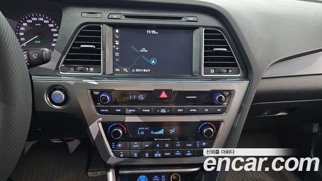 Hyundai Sonata 2016 — photo 22