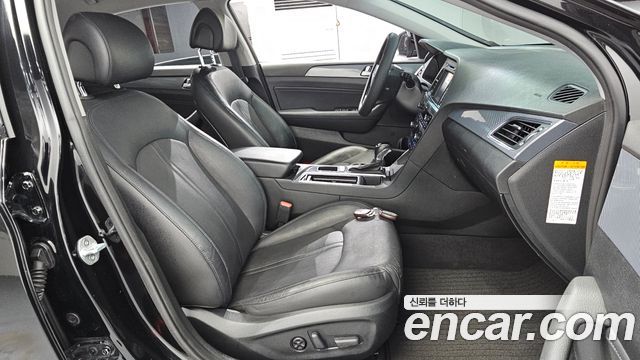 Hyundai Sonata 2016 — photo 16