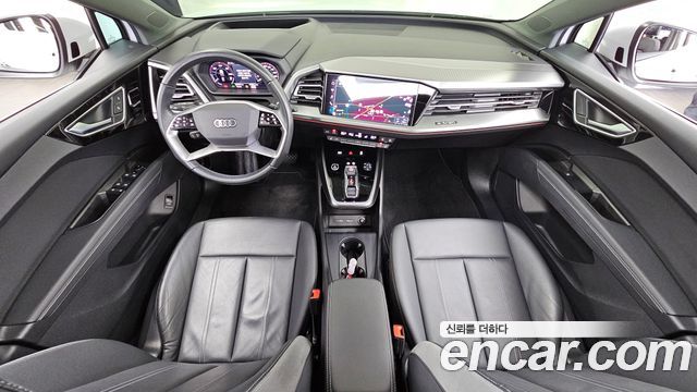 Audi Q4 e-tron 2022 — photo 10
