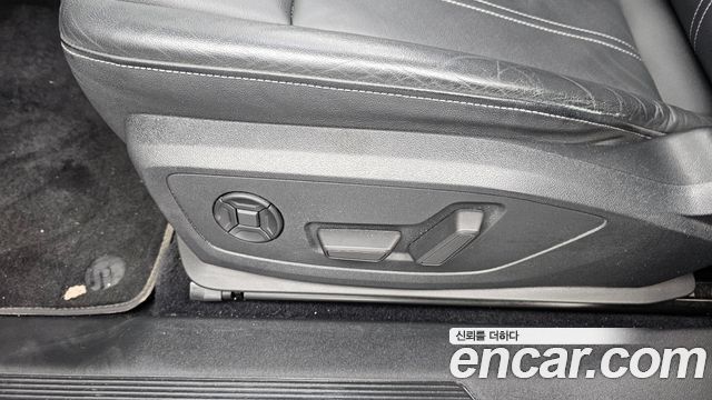 Audi Q4 e-tron 2022 — photo 31