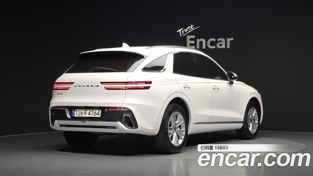 Genesis GV70 2022 — photo 2
