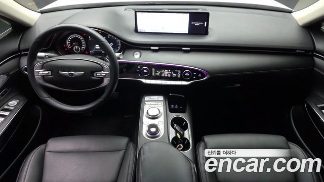 Genesis GV70 2022 — photo 10